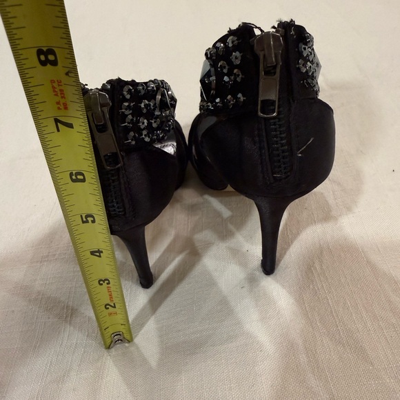 Elegant Black Stiletto Heels with Crystal Accents - Picture 5 of 9